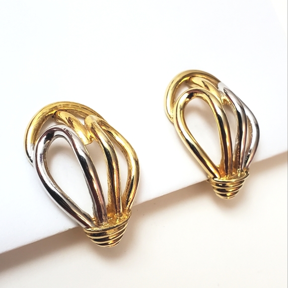 Vintage Lightbulb Shape Two-tone Clip On Earrings - Picture 2 of 7